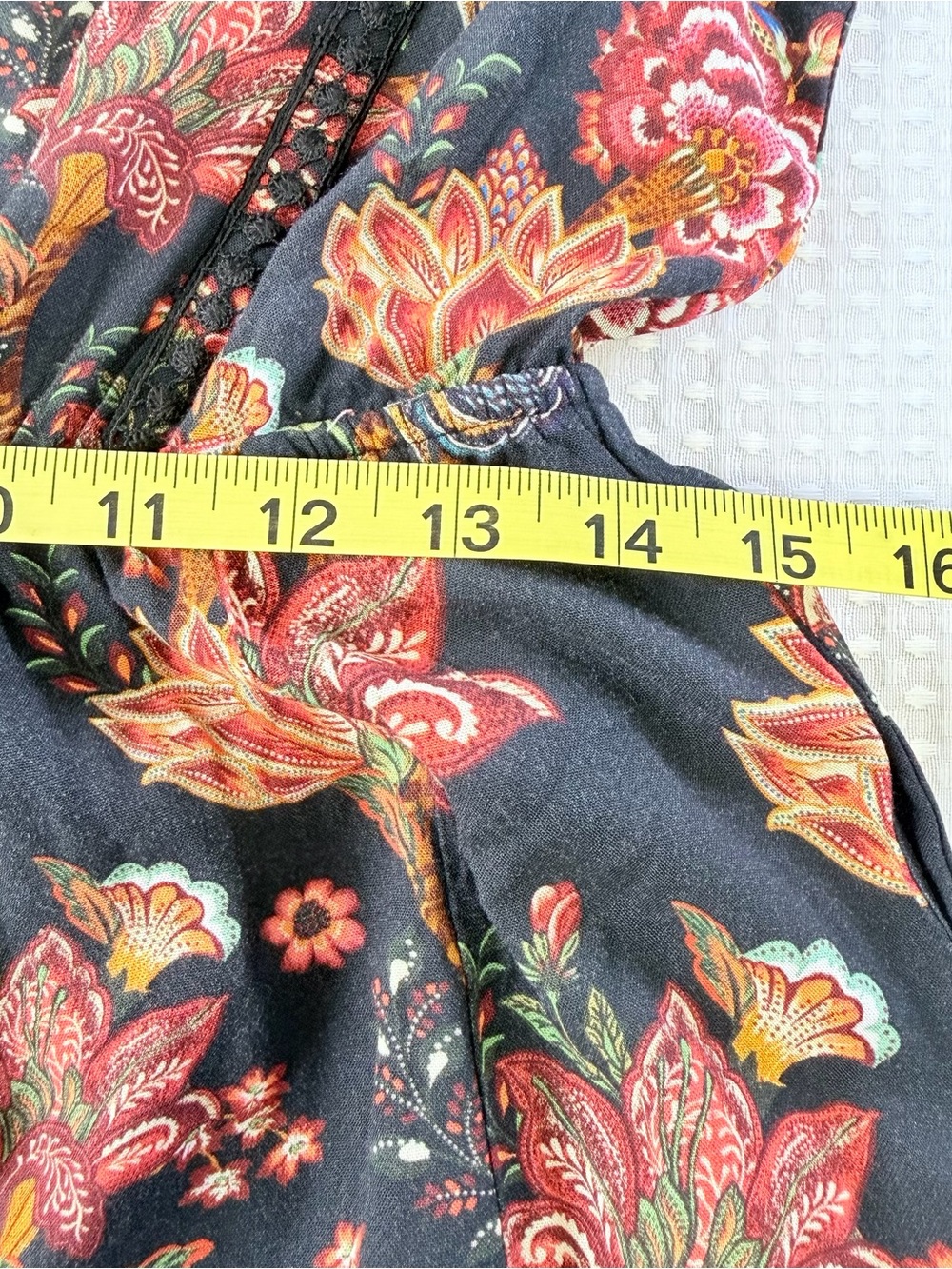 Farm Rio Lillian Wide-Leg Jumpsuit Black Floral Print Flutter Sleeve Lace Size S - Picture 12 of 16